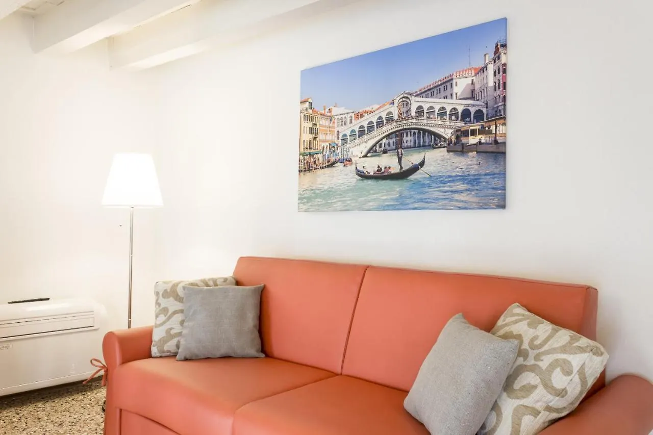 Rialto Corte Dei Sansoni Canal View By Wonderful Italy Venice Italy