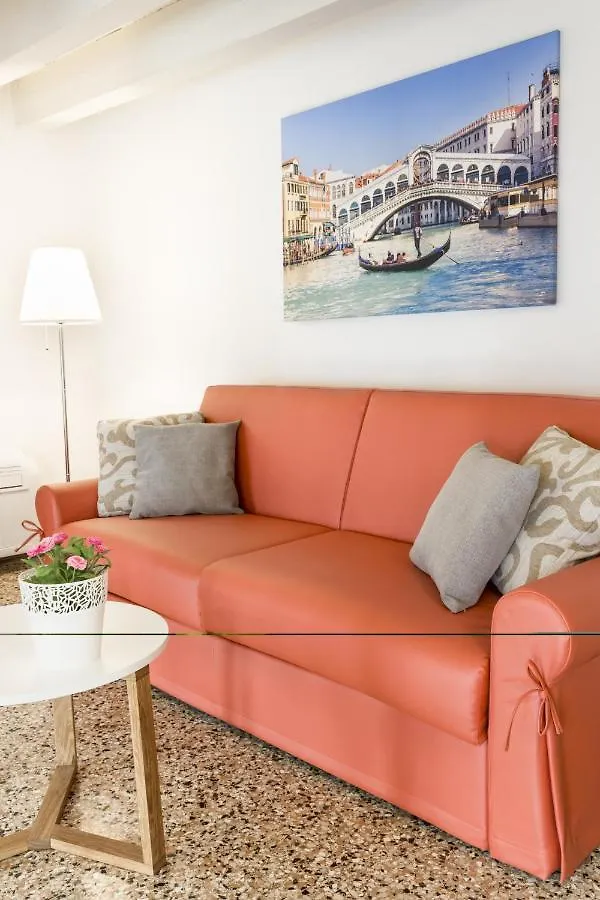 Rialto Corte Dei Sansoni Canal View By Wonderful Italy Venice Apartment